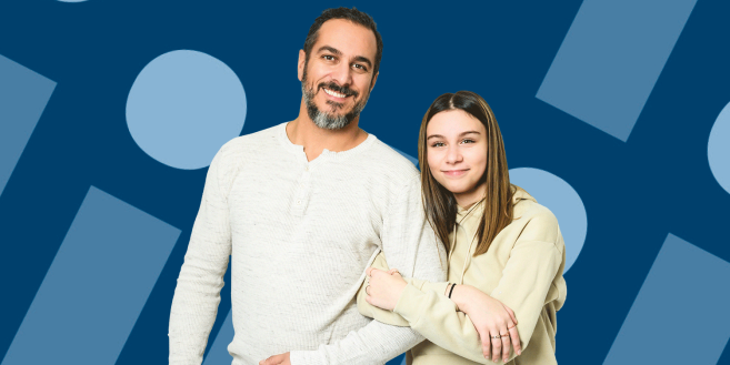 Tochter hakt sich beim Vater ein. Pageheader Vocatium fuer Eltern